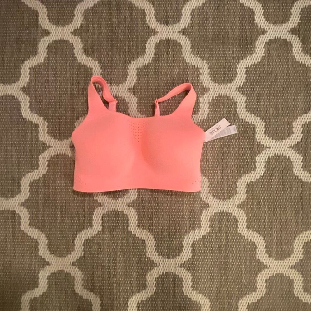 Victoria Secret Featherweight Max sports bra size 34DD